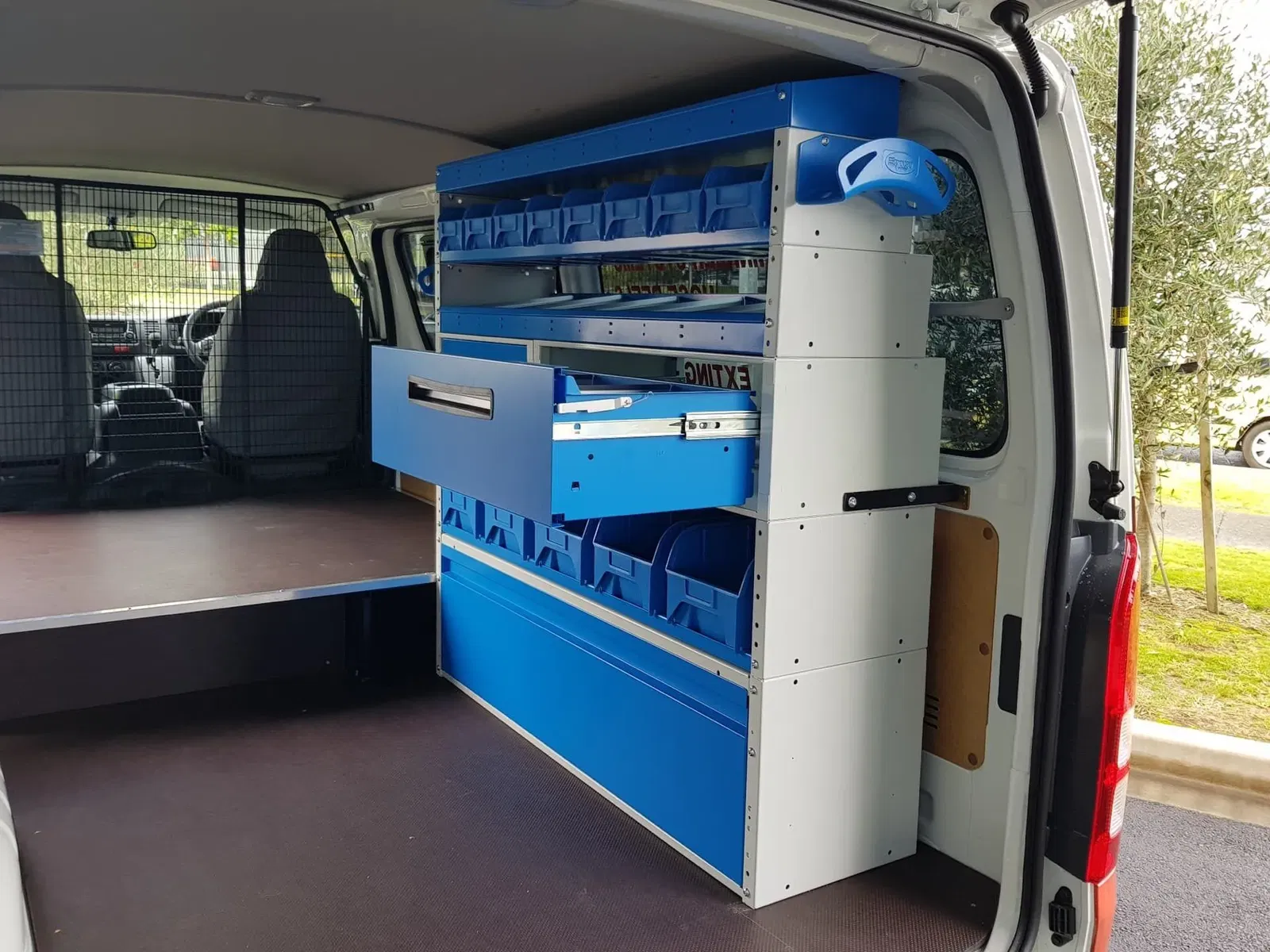 aménagement-de-fourgon-Solution-Transport-Camion2-min