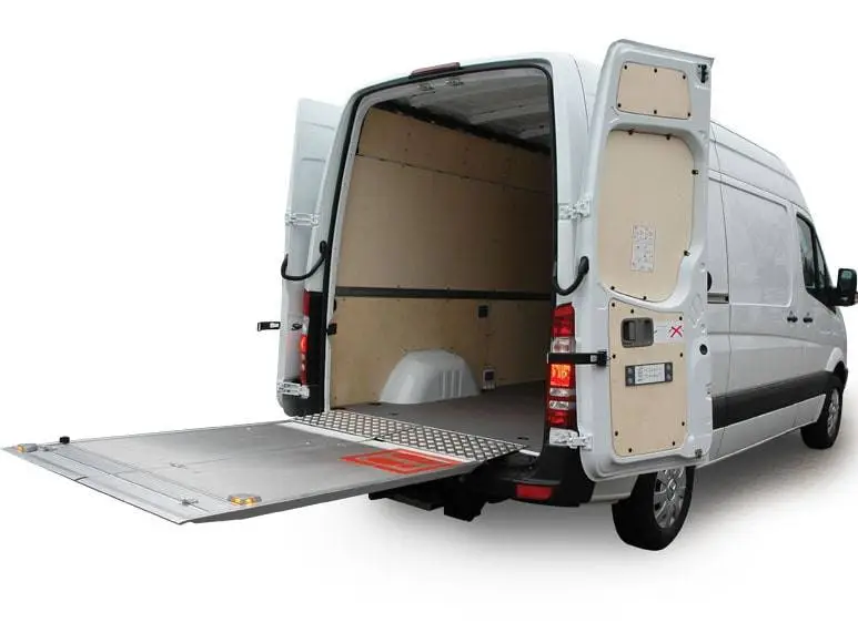 CAMION FOURGON FOURGONNETTE ÉQUIPÉ DU HAYON ÉLÉVATEUR MAXON LIGHT DUTY C2 GPC X1-LDF