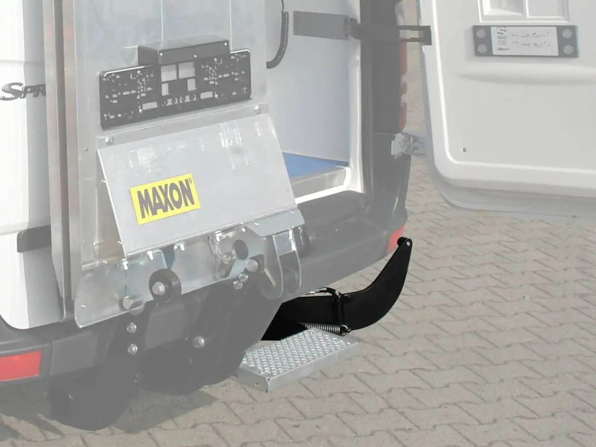CAMION FOURGON FOURGONNETTE ÉQUIPÉ DU HAYON ÉLÉVATEUR MAXON LIGHT DUTY C2 GPC X1-LDF