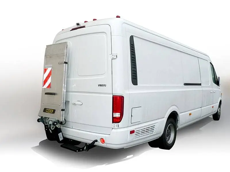 CAMION FOURGON FOURGONNETTE ÉQUIPÉ DU HAYON ÉLÉVATEUR MAXON LIGHT DUTY C2 GPC X1-LDF