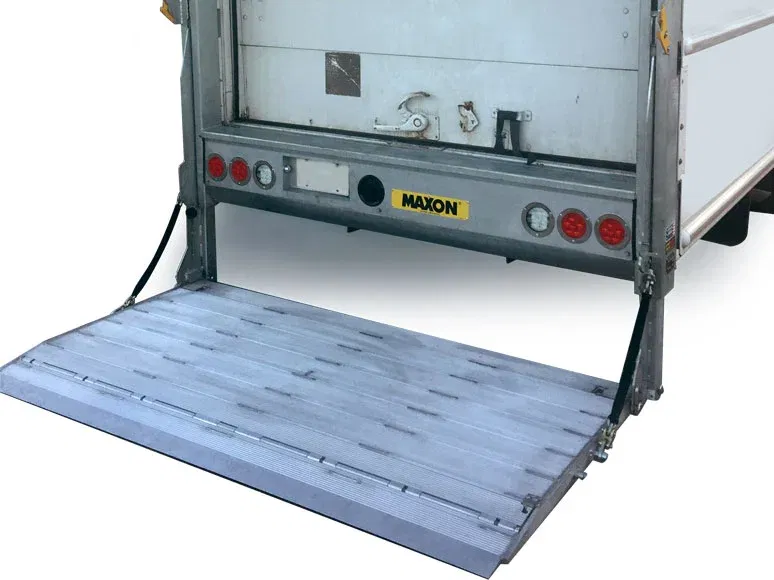 TRUCK EQUIPPED WITH MAXON RAILIFT™ DMD TAIL ELEVATOR